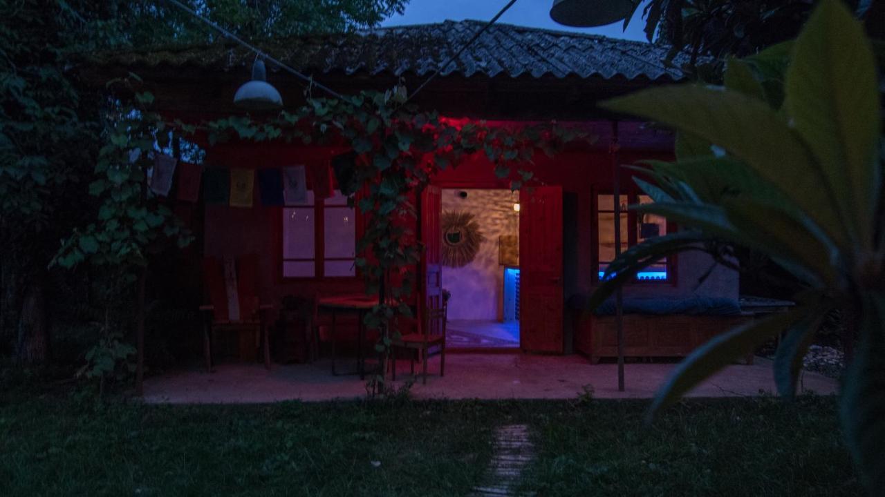 Karma Hostel Martvili Luaran gambar